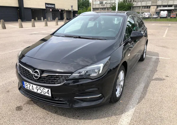 opel Opel Astra cena 47000 przebieg: 144308, rok produkcji 2019 z Warszawa